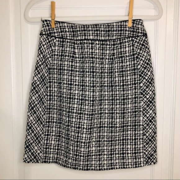 White House Black Market Tweed Mini Pencil Skirt - Picture 3 of 5